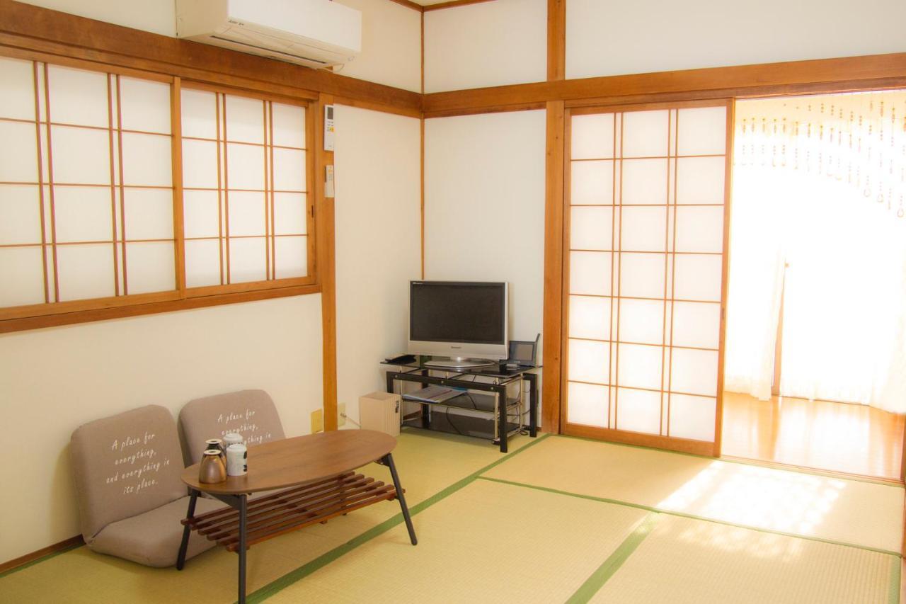 泉佐野市幽舍の庭アパートメント エクステリア 写真